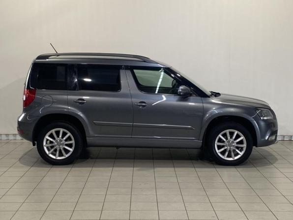 Skoda Yeti I Рестайлинг с пробегом 2016 года, цена 1 218 000 рублей, 111856 км, внедорожник, Автокод Объявления