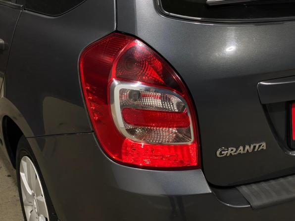 Lada (ВАЗ) Granta I Рестайлинг с пробегом 2020 года, цена 740 000 рублей, 108108 км, универсал, Автокод Объявления