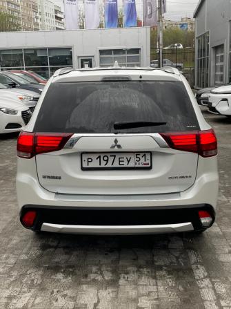 Mitsubishi Outlander III Рестайлинг 2 с пробегом 2017 года, цена 1 999 000 рублей, 138780 км, внедорожник, Автокод Объявления