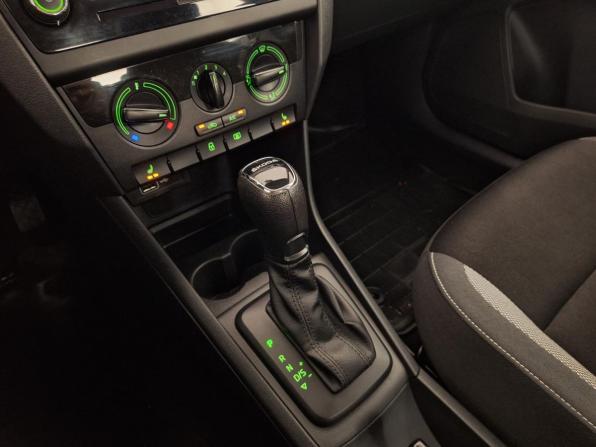 Skoda Rapid I Рестайлинг с пробегом 2019 года, цена 1 249 000 рублей, 96000 км, лифтбек, Автокод Объявления