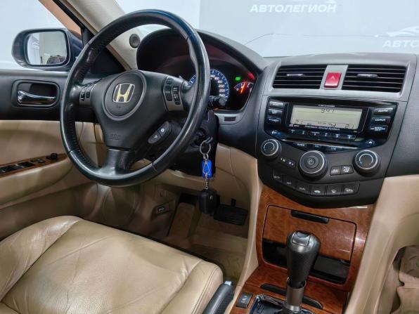 Honda Accord VII Рестайлинг с пробегом 2007 года, цена 880 000 рублей, 293090 км, седан, Автокод Объявления