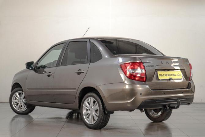 Lada (ВАЗ) Granta I Рестайлинг с пробегом 2024 года, цена 1 349 000 рублей, 3751 км, седан, Автокод Объявления
