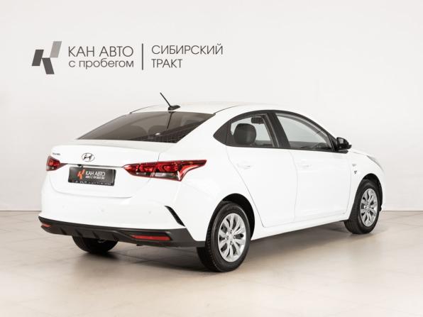 Hyundai Solaris II Рестайлинг с пробегом 2021 года, цена 1 635 700 рублей, 131697 км, седан, Автокод Объявления