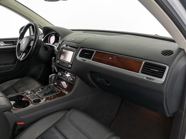 Volkswagen Touareg II Рестайлинг с пробегом 2016 года, цена 2 900 000 рублей, 147407 км, внедорожник, Автокод Объявления