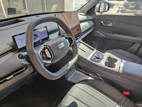 Новый Geely EX5 EM-i 2026 года, цена 3 974 990 рублей, внедорожник, Автокод Объявления