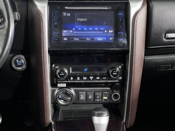 Toyota Fortuner II с пробегом 2017 года, цена 3 250 000 рублей, 193000 км, внедорожник, Автокод Объявления