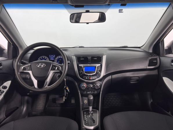 Hyundai Solaris I с пробегом 2011 года, цена 740 000 рублей, 199747 км, седан, Автокод Объявления