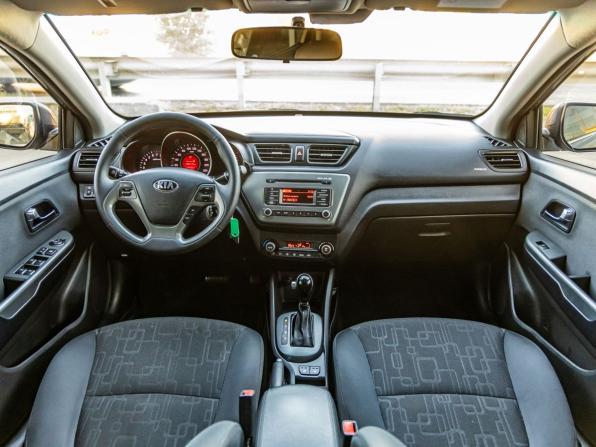 Kia Rio III Рестайлинг с пробегом 2015 года, цена 1 138 000 рублей, 176532 км, седан, Автокод Объявления