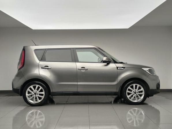 Kia Soul II Рестайлинг с пробегом 2018 года, цена 1 549 000 рублей, 88527 км, хэтчбек, Автокод Объявления