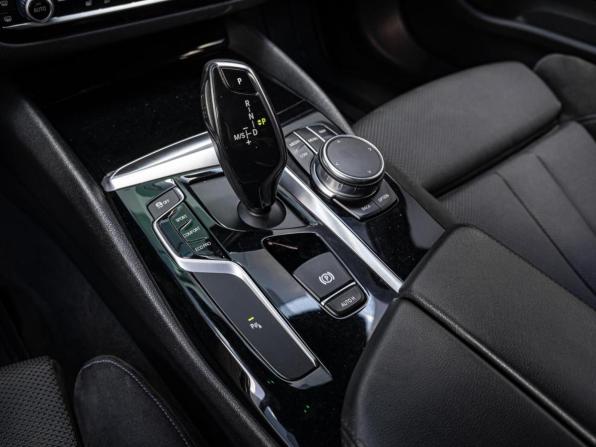 BMW 5 серии VII (G30/G31/G38) с пробегом 2017 года, цена 3 124 000 рублей, 178864 км, седан, Автокод Объявления