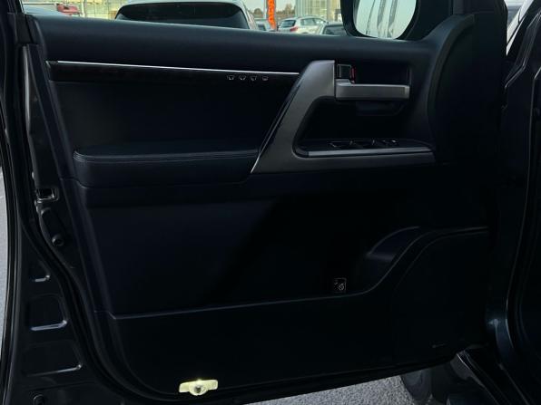 Toyota Land Cruiser 200 Series с пробегом 2011 года, цена 3 289 000 рублей, 227520 км, внедорожник, Автокод Объявления