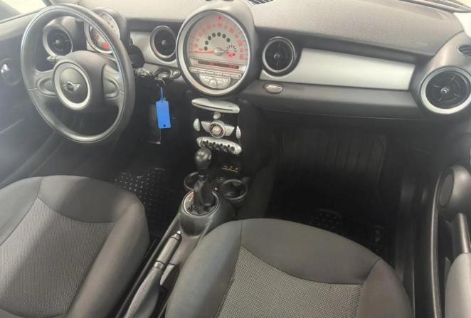 Mini Hatch II (R56) с пробегом 2009 года, цена 1 040 000 рублей, 128355 км, хэтчбек, Автокод Объявления