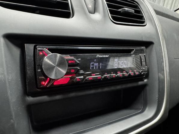 Renault Sandero II с пробегом 2017 года, цена 915 000 рублей, 120933 км, хэтчбек, Автокод Объявления