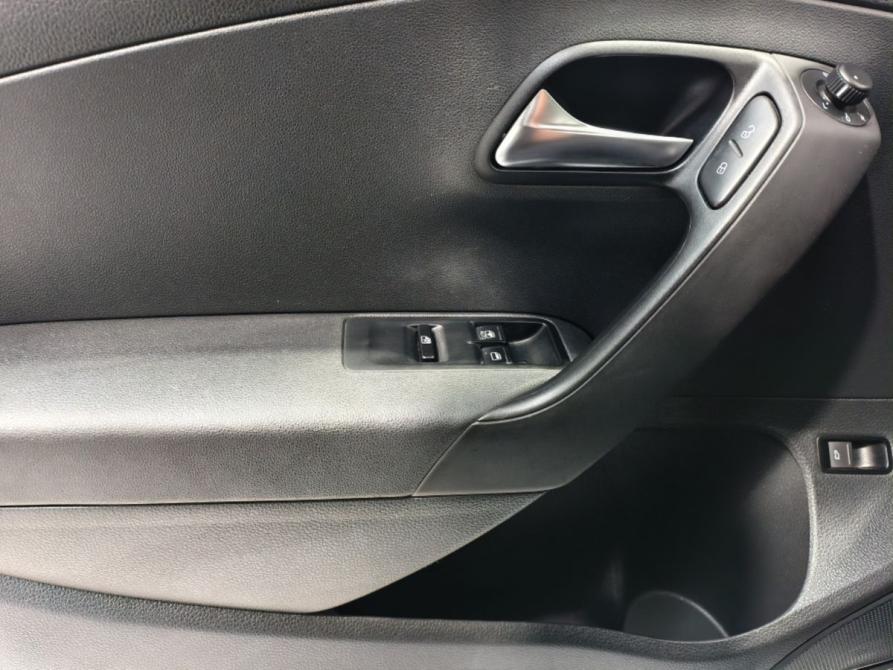 Volkswagen Polo V Курск  - изображение 13