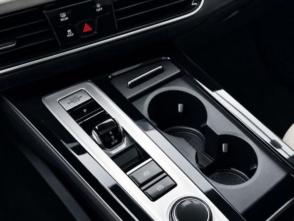 Volkswagen Tavendor I с пробегом 2024 года, цена 4 990 000 рублей, 72000 км, внедорожник, Автокод Объявления