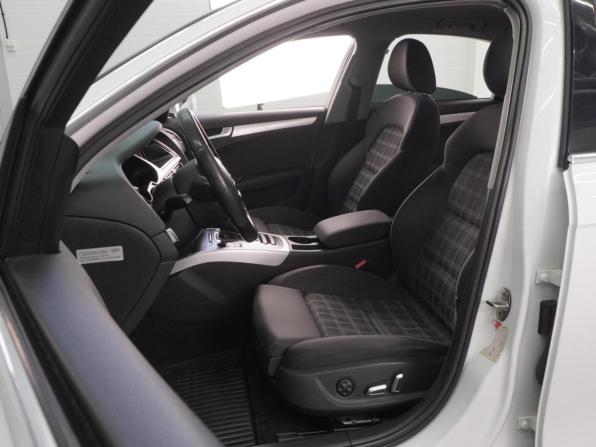 Audi A4 IV (B8) Рестайлинг с пробегом 2012 года, цена 1 199 000 рублей, 304748 км, седан, Автокод Объявления