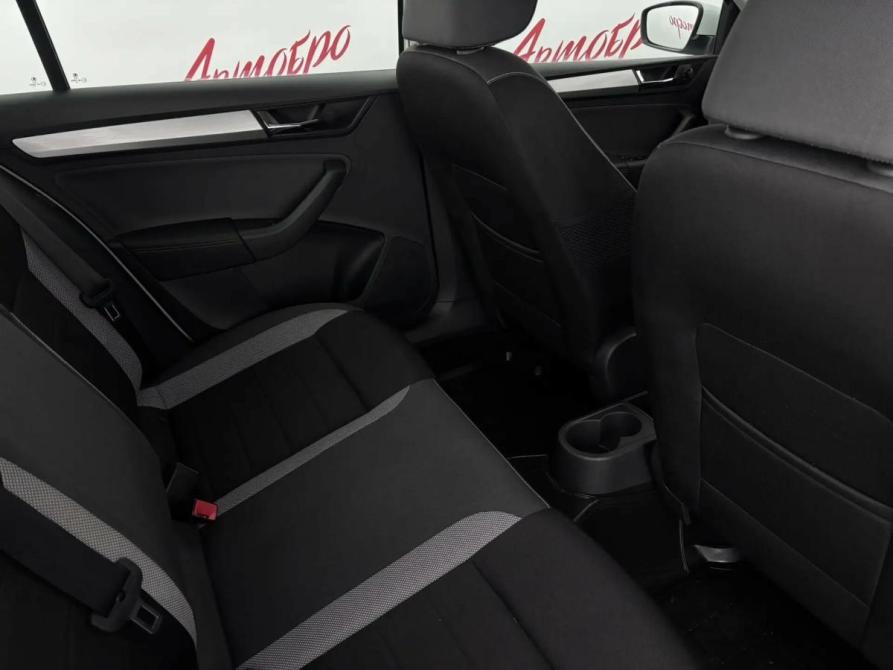 Skoda Rapid I Рестайлинг Псков  - изображение 13