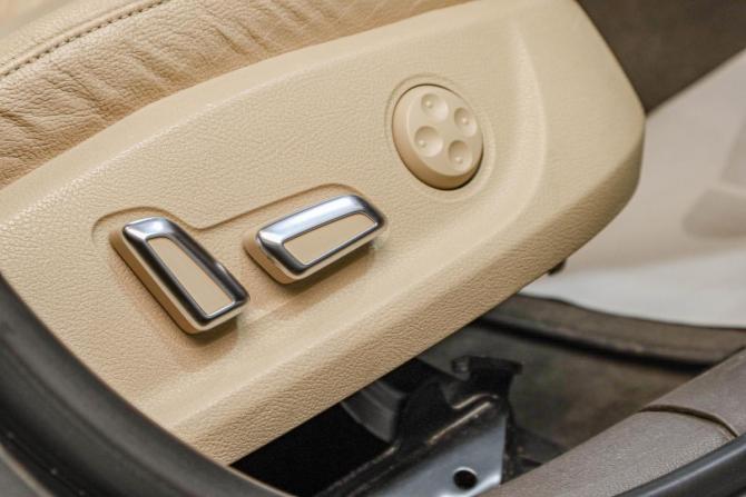 Audi A4 IV (B8) Рестайлинг с пробегом 2014 года, цена 1 579 000 рублей, 387120 км, универсал, Автокод Объявления