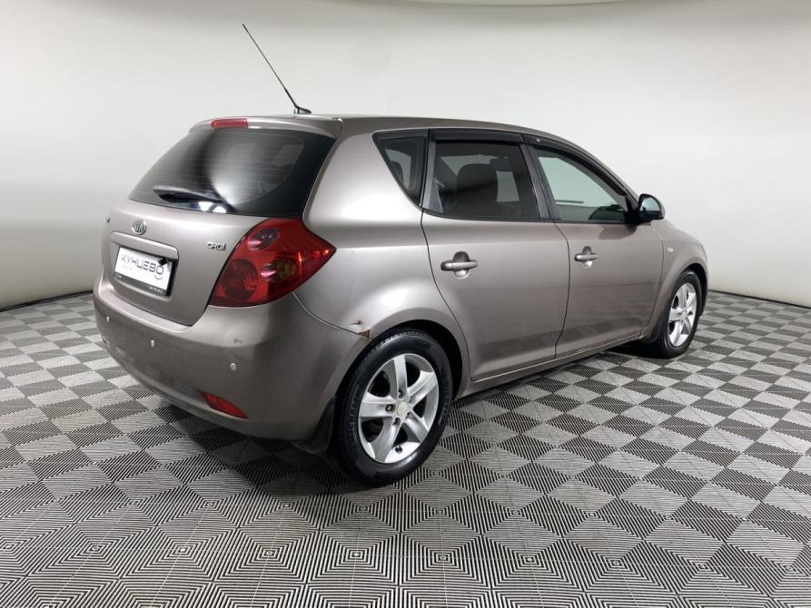 Kia Ceed I Москва  - изображение 5