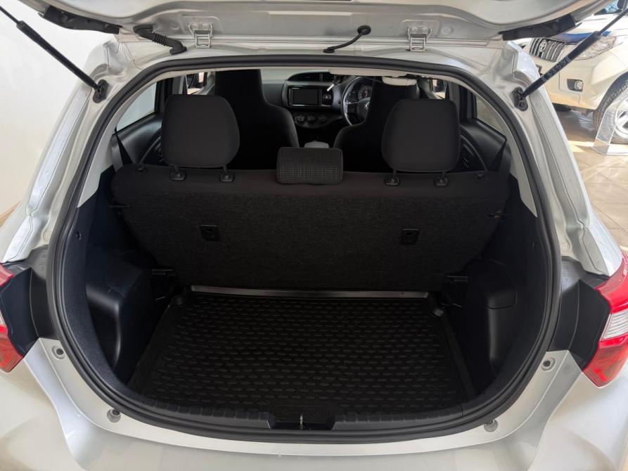 Toyota Vitz III (XP130) Рестайлинг Новороссийск  - изображение 22