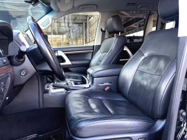 Toyota Land Cruiser 200 Series Рестайлинг 2 с пробегом 2019 года, цена 6 650 000 рублей, 162318 км, внедорожник, Автокод Объявления