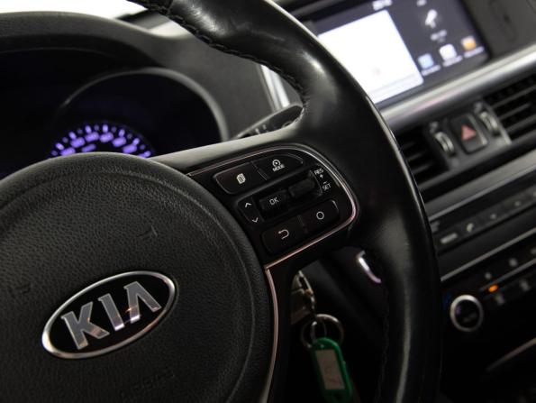 Kia Optima IV с пробегом 2017 года, цена 1 299 000 рублей, 242427 км, седан, Автокод Объявления