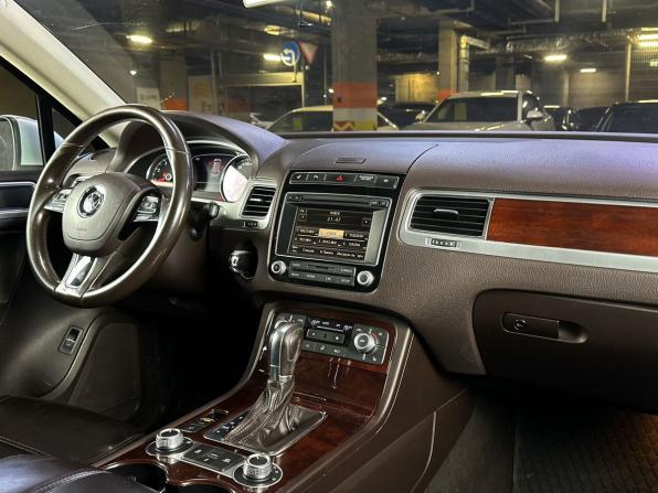 Volkswagen Touareg II Рестайлинг с пробегом 2015 года, цена 2 399 000 рублей, 254469 км, внедорожник, Автокод Объявления