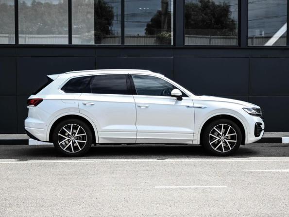 Volkswagen Touareg III с пробегом 2018 года, цена 3 899 000 рублей, 236096 км, внедорожник, Автокод Объявления