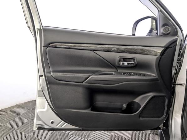 Mitsubishi Outlander III Рестайлинг 2 с пробегом 2016 года, цена 1 995 000 рублей, 128943 км, внедорожник, Автокод Объявления