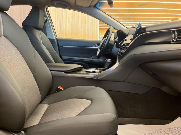 Toyota Camry VIII (XV70) Рестайлинг с пробегом 2021 года, цена 3 058 000 рублей, 59000 км, седан, Автокод Объявления