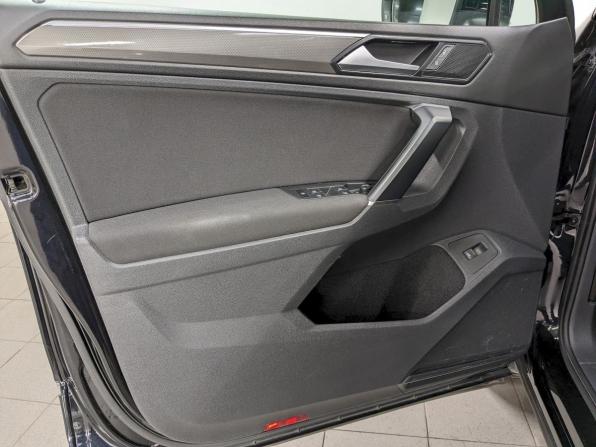 Volkswagen Tiguan II с пробегом 2018 года, цена 2 450 000 рублей, 110340 км, внедорожник, Автокод Объявления