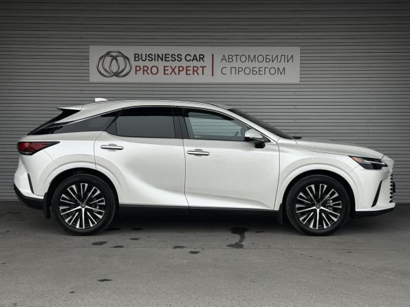 Lexus RX V с пробегом 2023 года, цена 8 980 000 рублей, 3355 км, внедорожник, Автокод Объявления