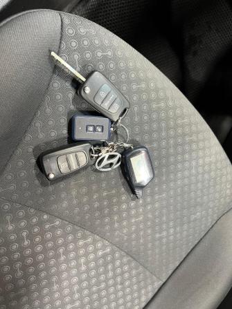 Hyundai Solaris I с пробегом 2012 года, цена 725 000 рублей, 178000 км, хэтчбек, Автокод Объявления