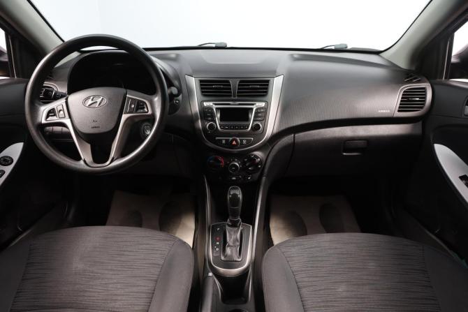 Hyundai Solaris I Рестайлинг с пробегом 2015 года, цена 869 000 рублей, 125000 км, хэтчбек, Автокод Объявления