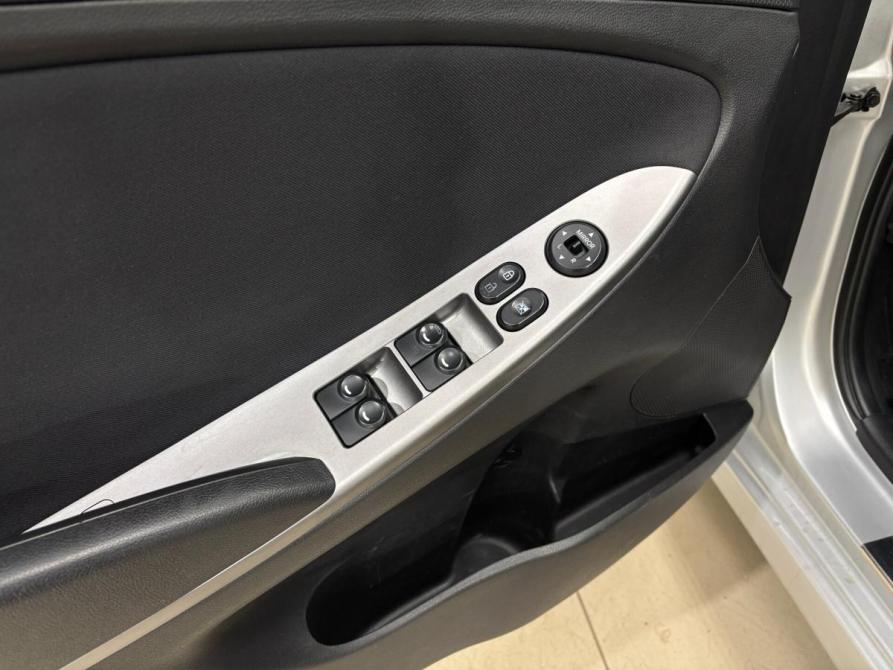 Hyundai Solaris I Рестайлинг Альметьевск  - изображение 8