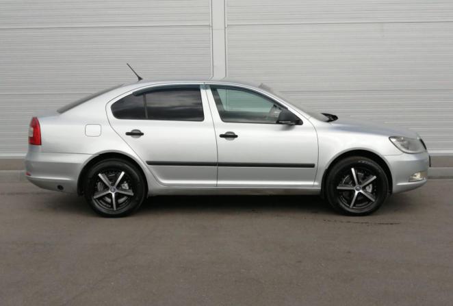 Skoda Octavia II (A5) Рестайлинг с пробегом 2012 года, цена 850 000 рублей, 252560 км, лифтбек, Автокод Объявления