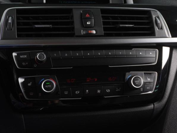 BMW 3 серии VI (F3x) Рестайлинг с пробегом 2018 года, цена 1 947 000 рублей, 126687 км, седан, Автокод Объявления