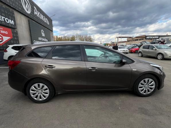 Kia Ceed II Рестайлинг с пробегом 2015 года, цена 1 130 000 рублей, 221736 км, универсал, Автокод Объявления