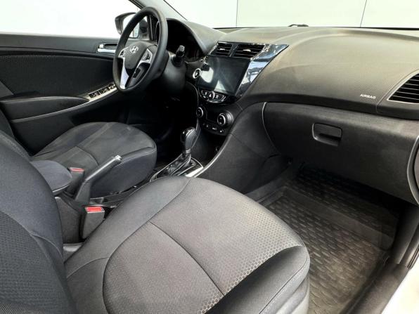 Hyundai Solaris I Рестайлинг с пробегом 2015 года, цена 1 085 000 рублей, 158249 км, хэтчбек, Автокод Объявления