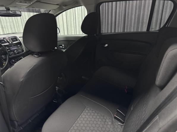 Renault Sandero II с пробегом 2018 года, цена 1 049 000 рублей, 73145 км, хэтчбек, Автокод Объявления