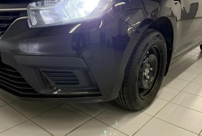 Renault Logan II Рестайлинг с пробегом 2019 года, цена 950 000 рублей, 64169 км, седан, Автокод Объявления