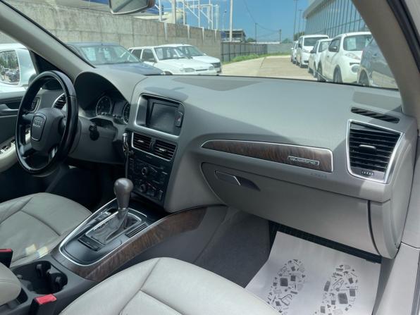 Audi Q5 I (8R) с пробегом 2011 года, цена 1 370 000 рублей, 177600 км, внедорожник, Автокод Объявления