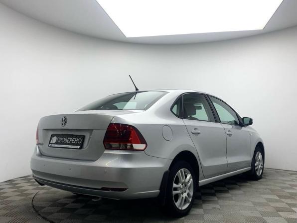 Volkswagen Polo V Рестайлинг с пробегом 2015 года, цена 949 000 рублей, 81938 км, седан, Автокод Объявления