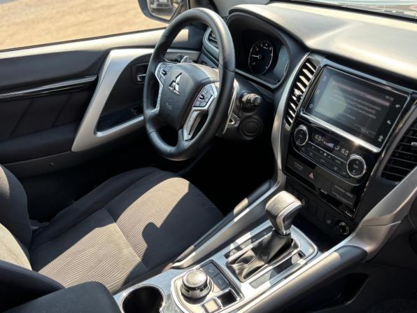 Mitsubishi Pajero Sport III с пробегом 2019 года, цена 3 750 000 рублей, 72000 км, внедорожник, Автокод Объявления
