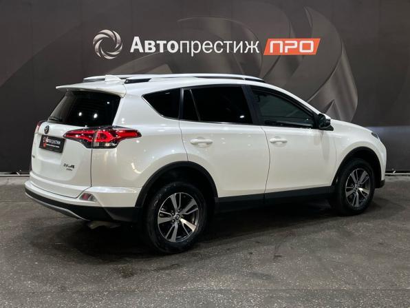 Toyota RAV4 IV (XA40) Рестайлинг с пробегом 2017 года, цена 2 240 000 рублей, 139600 км, внедорожник, Автокод Объявления