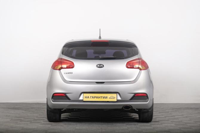 Kia Ceed II с пробегом 2013 года, цена 949 000 рублей, 245000 км, хэтчбек, Автокод Объявления