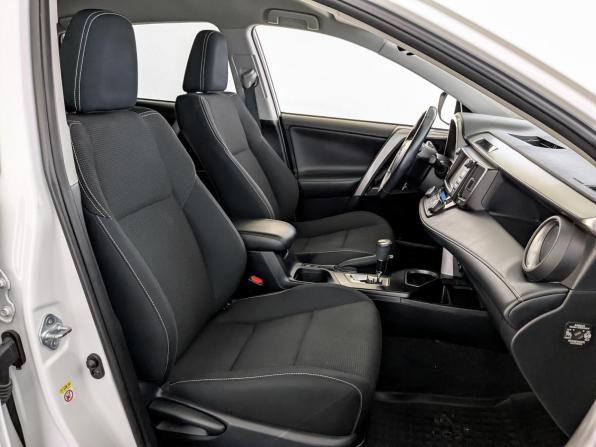 Toyota RAV4 IV (XA40) Рестайлинг с пробегом 2018 года, цена 2 350 000 рублей, 97521 км, внедорожник, Автокод Объявления