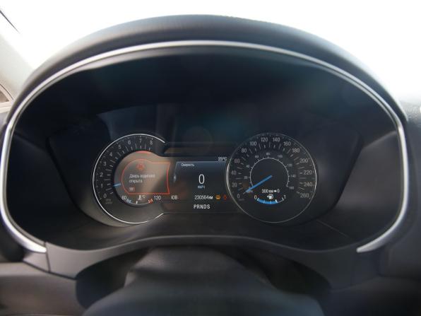 Ford Mondeo V с пробегом 2017 года, цена 1 370 000 рублей, 230562 км, седан, Автокод Объявления