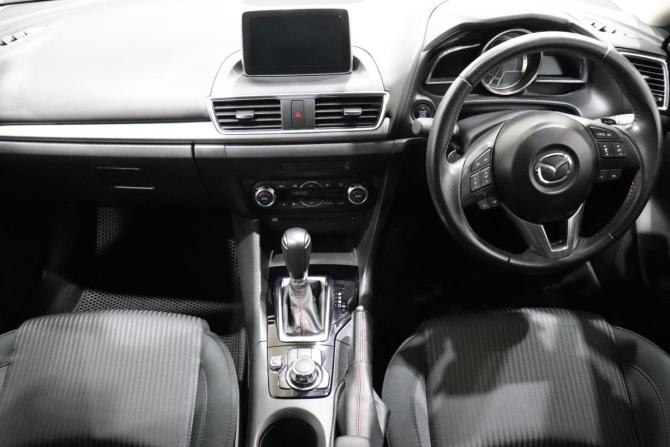 Mazda Axela III с пробегом 2016 года, цена 1 200 000 рублей, 62389 км, хэтчбек, Автокод Объявления
