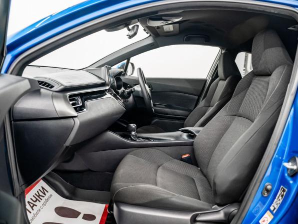 Toyota C-HR I с пробегом 2016 года, цена 1 920 000 рублей, 69290 км, внедорожник, Автокод Объявления